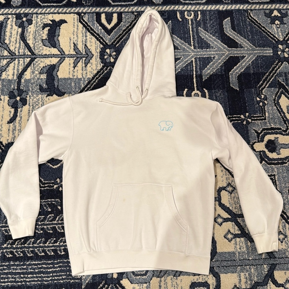 Ivory Ella white sweatshirt